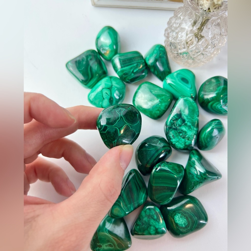 One Malachite Tumble, Natural Malachite Crystal, Tumbled Stones, Pocket Stones - Picture 7 of 10